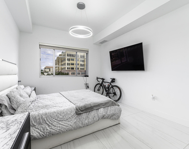 155 E Boca Raton Road - Photo Thumbnail 11