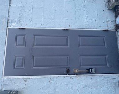 173 W 16th Street - Photo Thumbnail 5