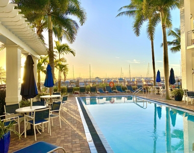 215 Nw Flagler - Photo Thumbnail 5