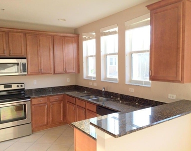 500 Pacific Grove Drive - Photo Thumbnail 5
