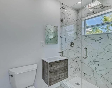 855 Date Palm Drive - Photo Thumbnail 6