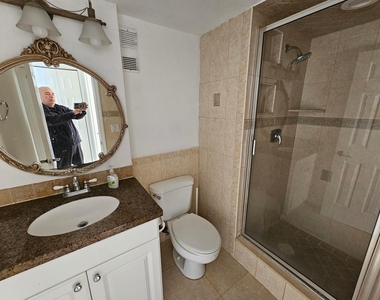470 Executive Center Drive - Photo Thumbnail 10