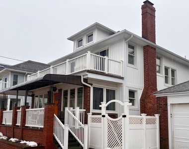 11 Delaware Avenue - Photo Thumbnail 13