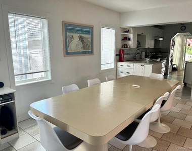 11 Delaware Avenue - Photo Thumbnail 3
