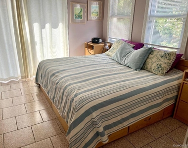 11 Delaware Avenue - Photo Thumbnail 6