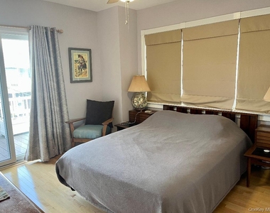 11 Delaware Avenue - Photo Thumbnail 9