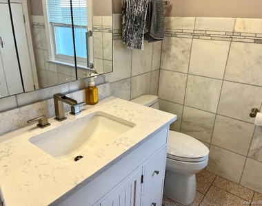 11 Delaware Avenue - Photo Thumbnail 7