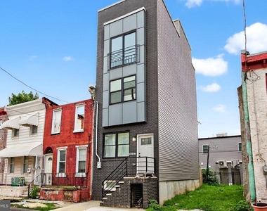 2407 W Seybert Street - Photo Thumbnail 1