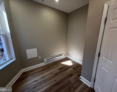 4520 N 17th Street - Photo Thumbnail 3