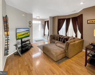 62 Shelley Circle - Photo Thumbnail 3