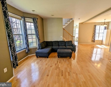 62 Shelley Circle - Photo Thumbnail 1