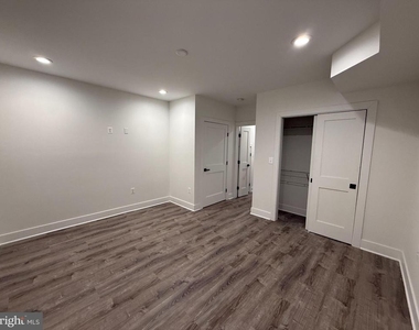 3923 Roland Avenue - Photo Thumbnail 11
