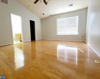 2507 Assabet Court - Photo Thumbnail 4
