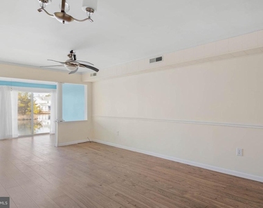 38256 Hummingbird Lane - Photo Thumbnail 7