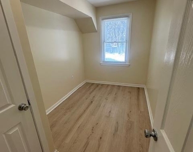 1416 Eastern Avenue Ne - Photo Thumbnail 30
