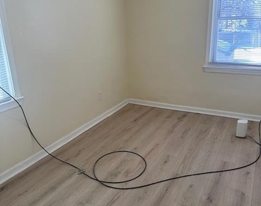 1416 Eastern Avenue Ne - Photo Thumbnail 23