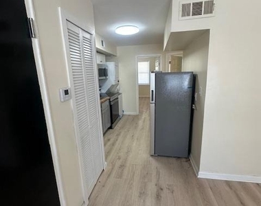 1416 Eastern Avenue Ne - Photo Thumbnail 34