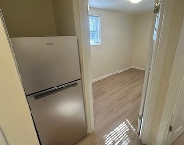 1416 Eastern Avenue Ne - Photo Thumbnail 12