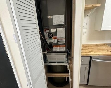 1416 Eastern Avenue Ne - Photo Thumbnail 33