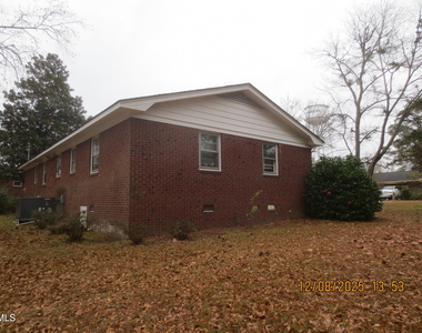 25 E North Street - Photo Thumbnail 2