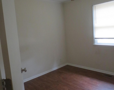 25 E North Street - Photo Thumbnail 9
