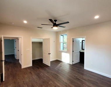 750 S Main St - Photo Thumbnail 19