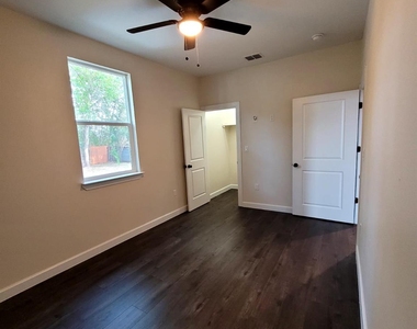 750 S Main St - Photo Thumbnail 16