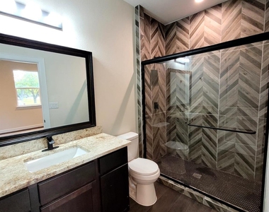 750 S Main St - Photo Thumbnail 22