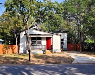 750 S Main St - Photo Thumbnail 1