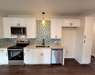 750 S Main St - Photo Thumbnail 7