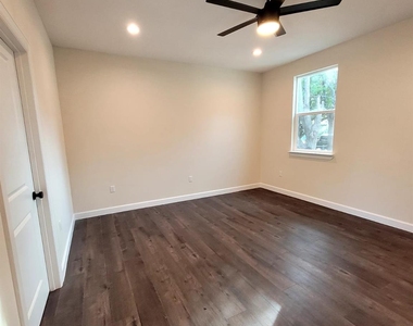 750 S Main St - Photo Thumbnail 23
