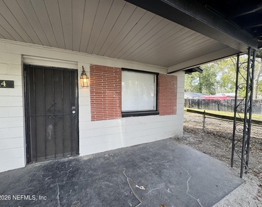 4114 Moncrief Road - Photo Thumbnail 16