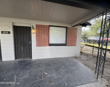 4114 Moncrief Road - Photo Thumbnail 17