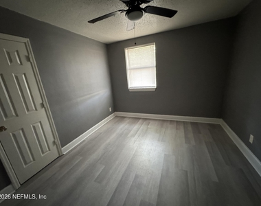 4114 Moncrief Road - Photo Thumbnail 10