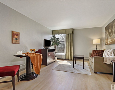 6175 W Grand Avenue - Photo Thumbnail 9