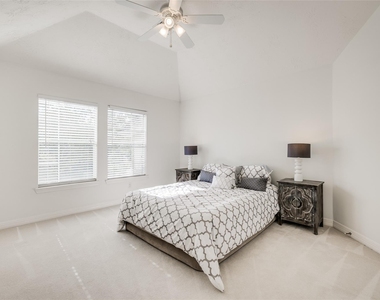 12128 Arroyo Verde Lane - Photo Thumbnail 33