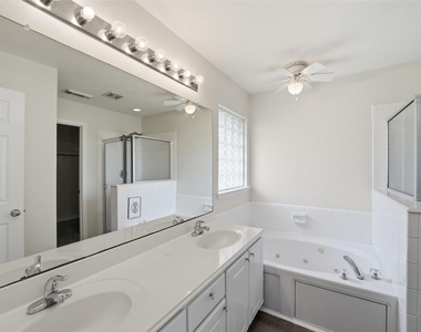 2110 Ridge Wood Lane - Photo Thumbnail 19