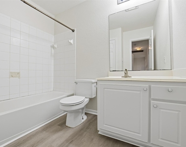 2110 Ridge Wood Lane - Photo Thumbnail 23