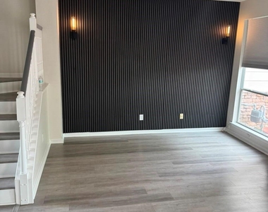 2110 Ridge Wood Lane - Photo Thumbnail 5