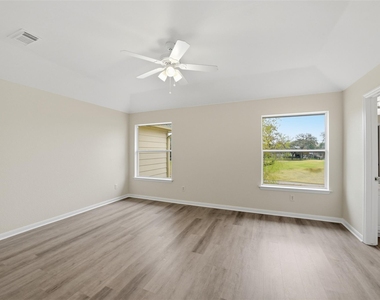 2110 Ridge Wood Lane - Photo Thumbnail 16