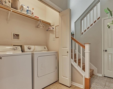 87 Woodlily Place - Photo Thumbnail 4