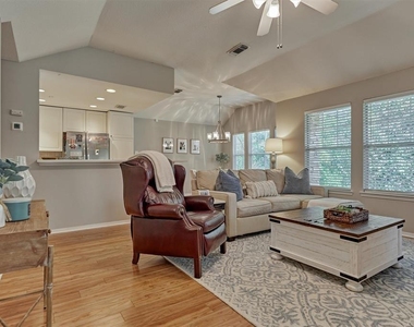 87 Woodlily Place - Photo Thumbnail 6