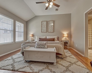 87 Woodlily Place - Photo Thumbnail 24