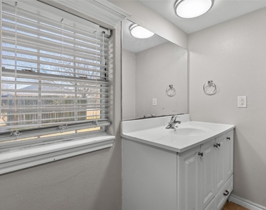 7900 Fm 2354 Unit B - Photo Thumbnail 5