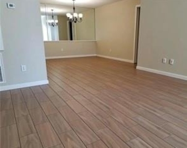 7400 Bellerive Drive - Photo Thumbnail 13