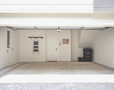 2713 Eado Edge Court - Photo Thumbnail 42