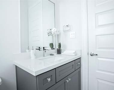2713 Eado Edge Court - Photo Thumbnail 39