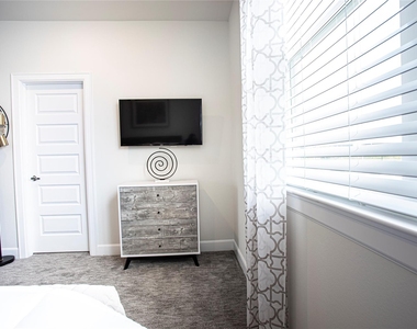 2713 Eado Edge Court - Photo Thumbnail 36
