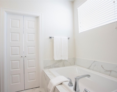 2713 Eado Edge Court - Photo Thumbnail 22