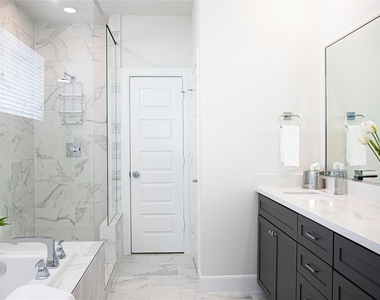 2713 Eado Edge Court - Photo Thumbnail 23